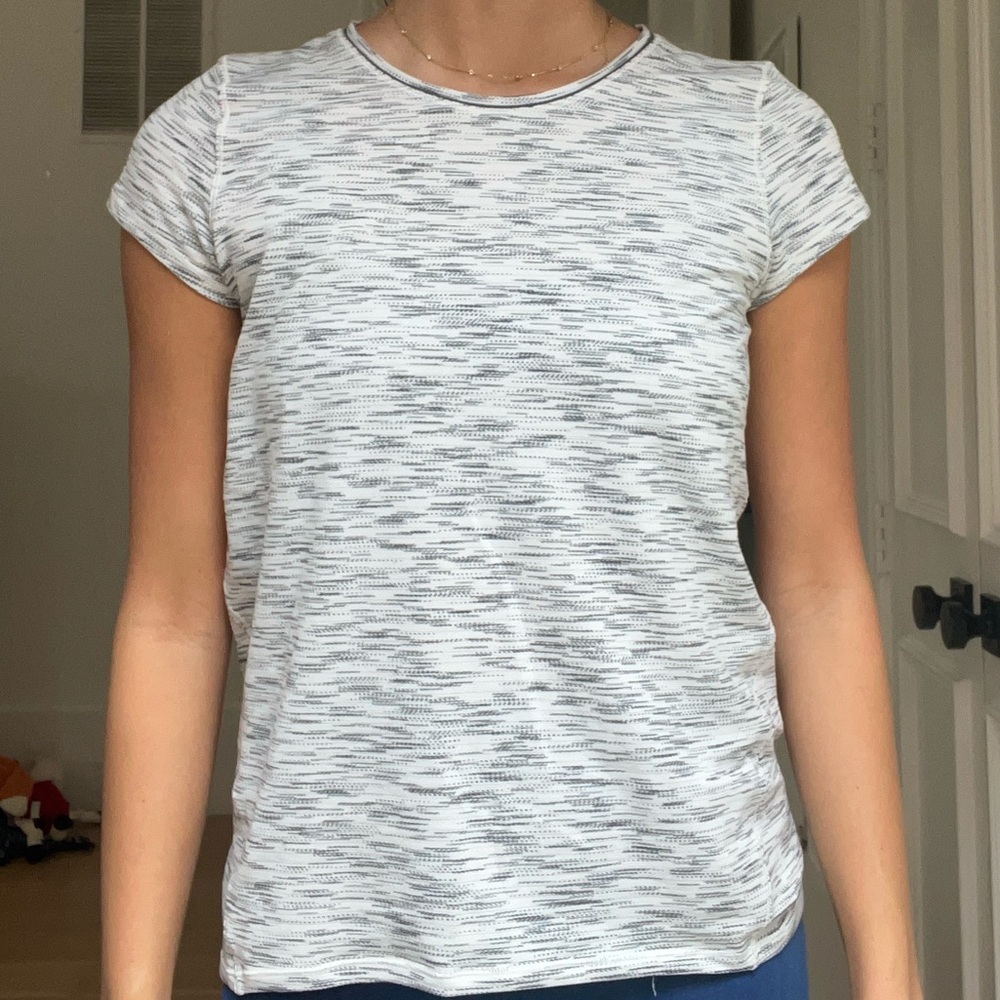 Lululemon Short Sleeve Tee